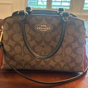 Small COACH crossbody purse, great condition